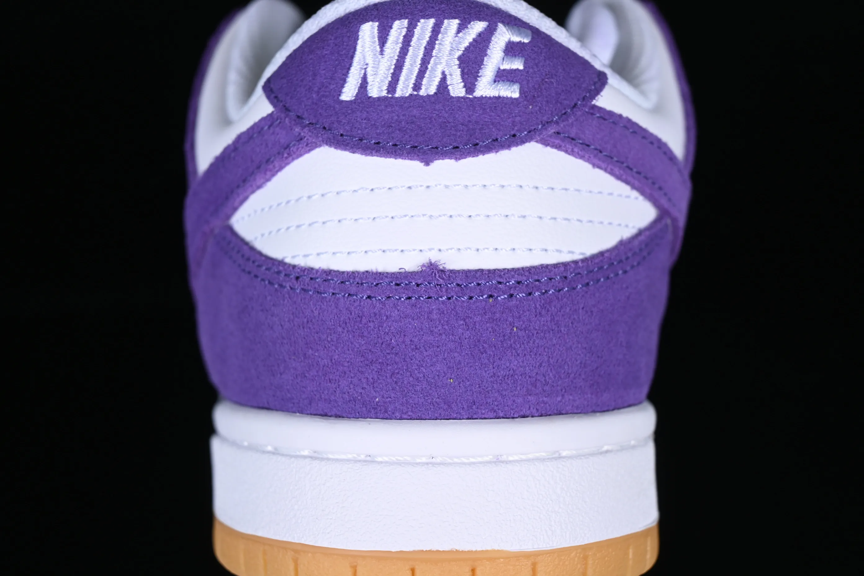 All categories Nk SB Dunk Series Nk SB Dunk Low low-top sneakers Cost-effective version Nk SB Dunk "Purple Suede" wicked purple color SB low-top casual sneakers DV5464-500